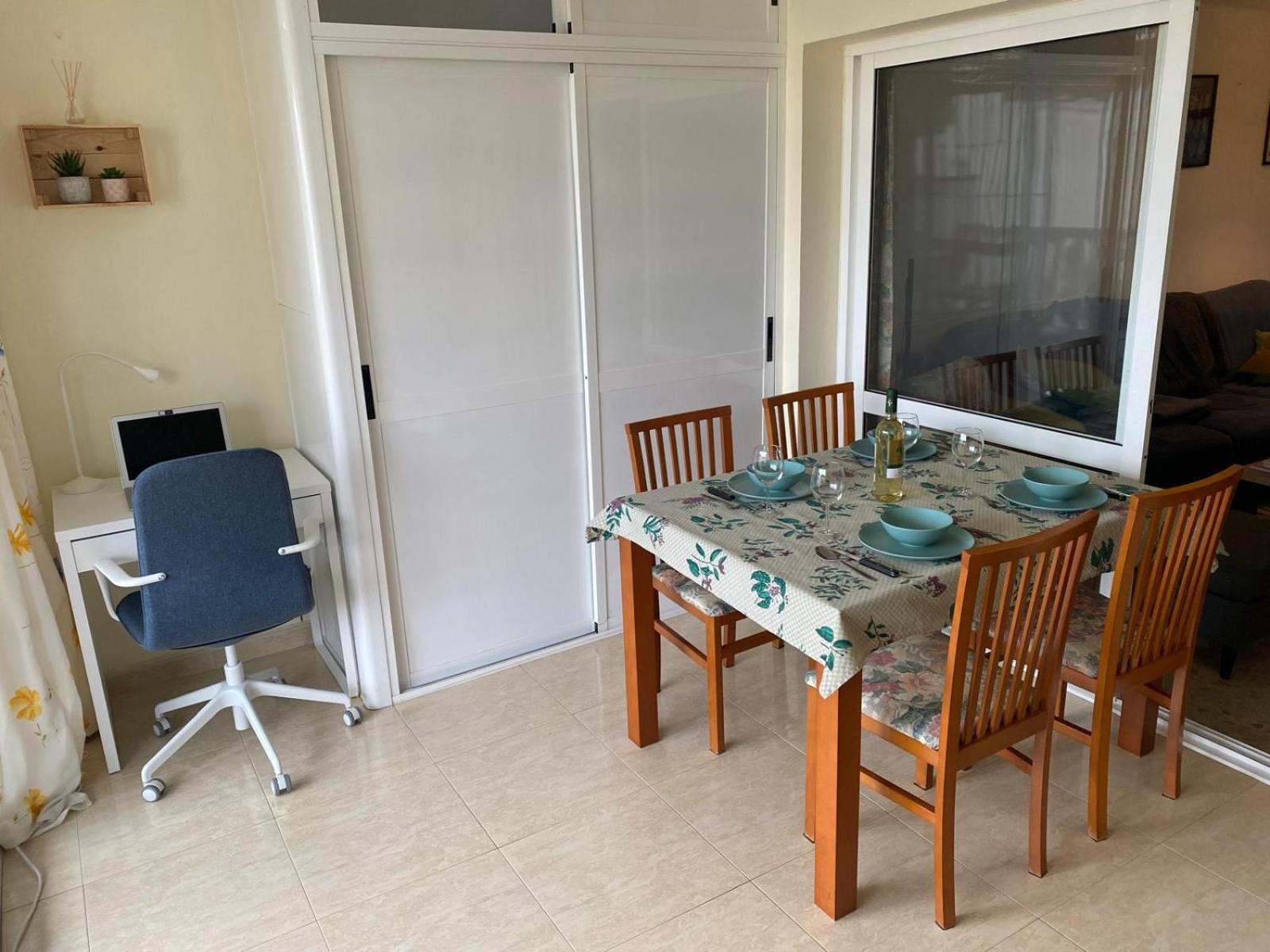 Apartamento La Casita Playa A 700M Malaga Exterior photo